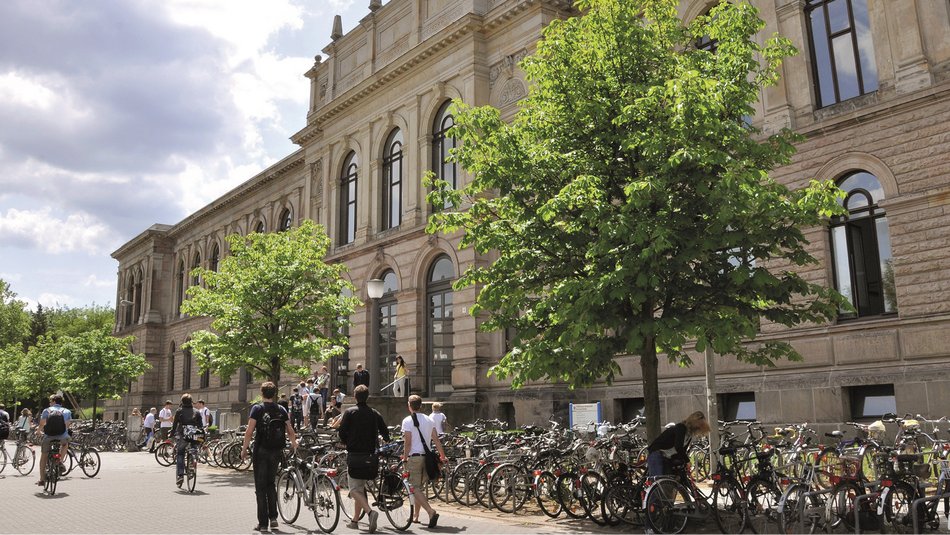 Ansicht des Hauptgebäudes der TU Braunschweig